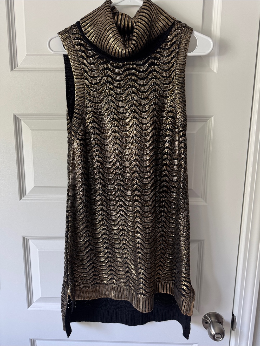 Gianni Bini Black & Gold Metallic Knit Turtleneck Tunic